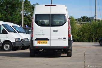 2017款新全顺2.0T中轴中顶汽油Gas 5/6座Kombi国5