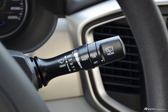 2016款瑞风M4 2.0L手动舒适型