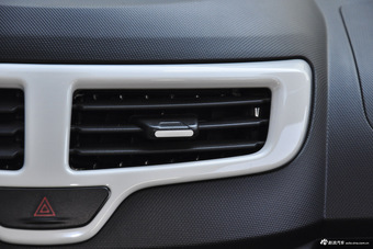 2013款QQ 1.0L手动快乐版