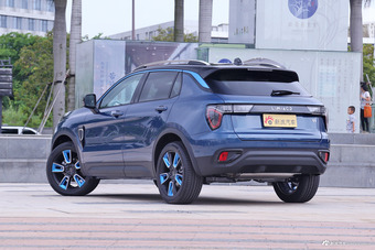 2017款领克01 2.0T自动两驱耀Pro版