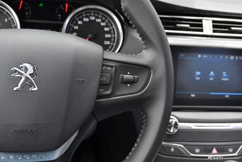 2019款标致408 1.6T自动至尊版350THP