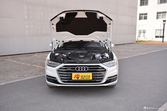 2018款奥迪A8L 3.0T自动55 TFSI quattro精英型