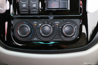 2017款菱智M3L改款1.6L手动7座舒适型