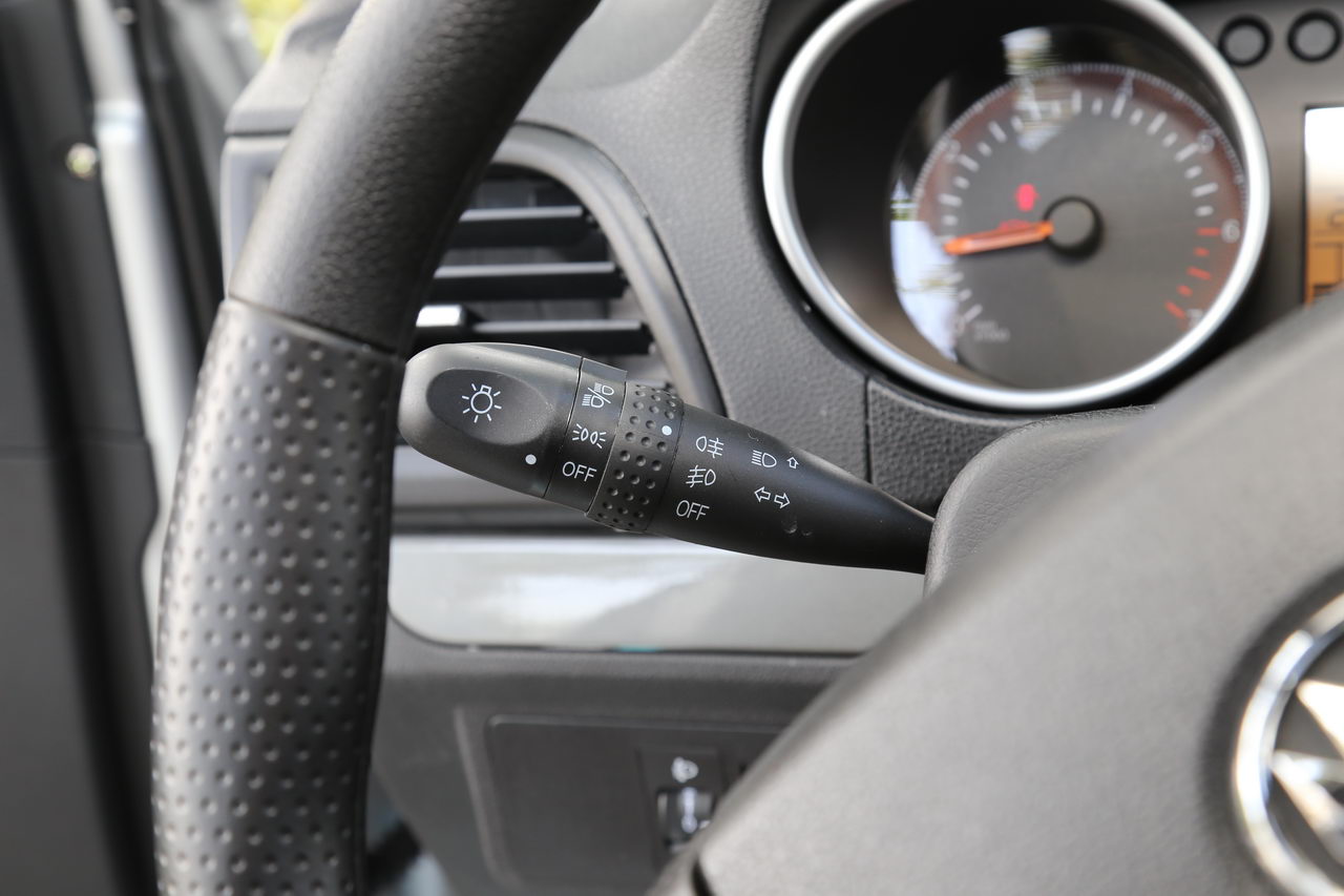 2017款启腾V60 1.5L手动舒适型