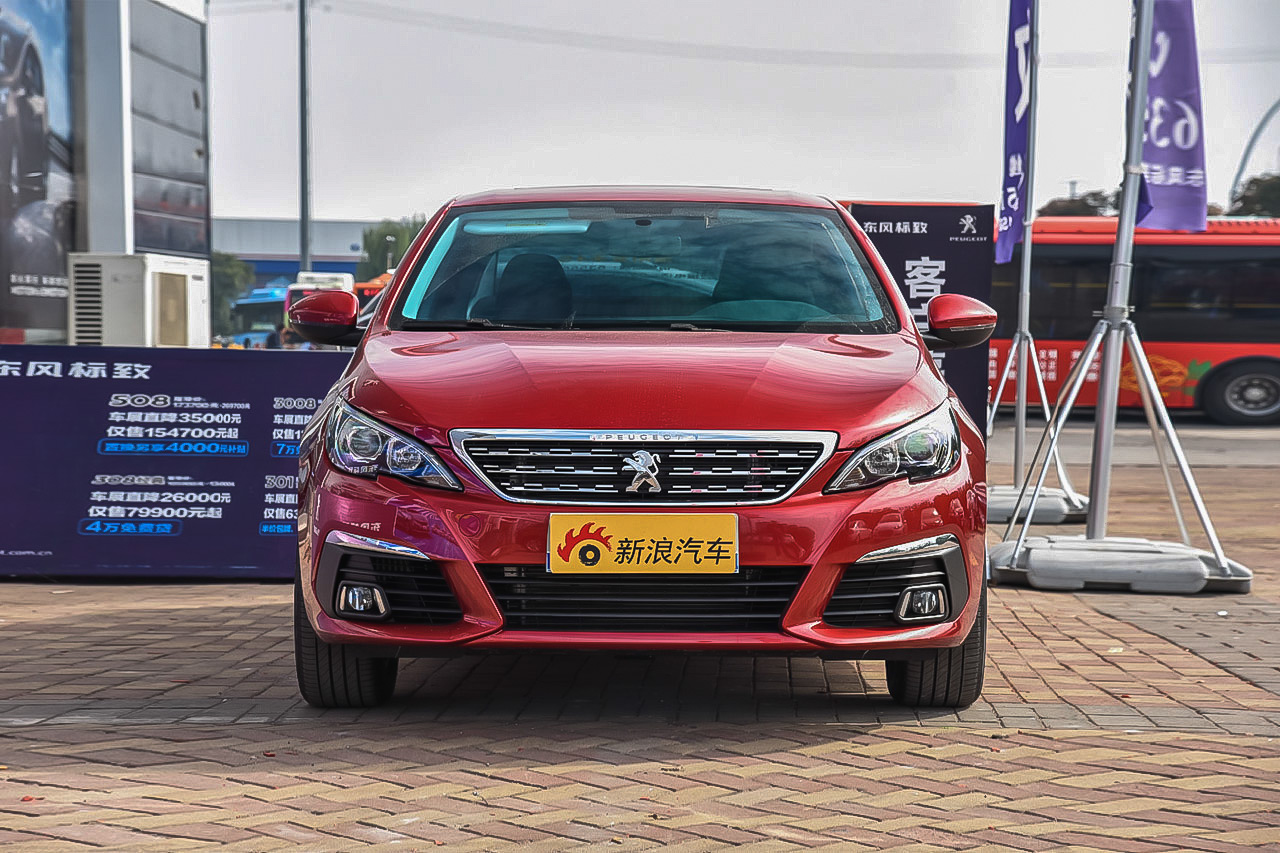 2016款标致308 1.2T自动豪华版