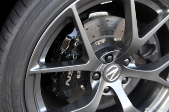 战神GT-R遭遇史上最强对手 历史将会改写？