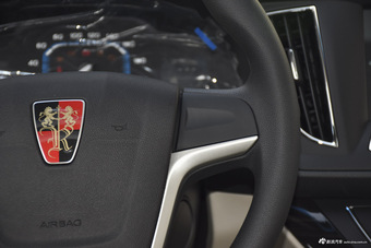 2017款荣威360 1.5L自动豪华版