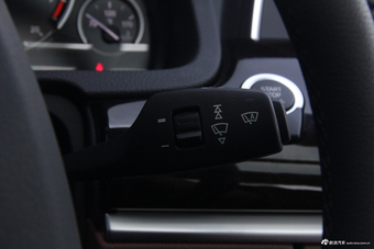 2017款宝马5系GT 2.0T自动528i领先型