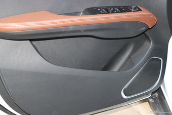 2017款斯威X7 1.5T自动智尊型