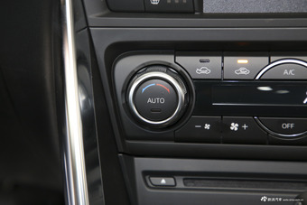 2018款马自达CX-4 2.5L自动四驱蓝天激情版