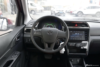 2017款EC系列 EC200 灵秀版