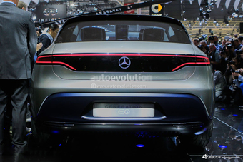 续航里程400km 奔驰EQ-A或售30万左右