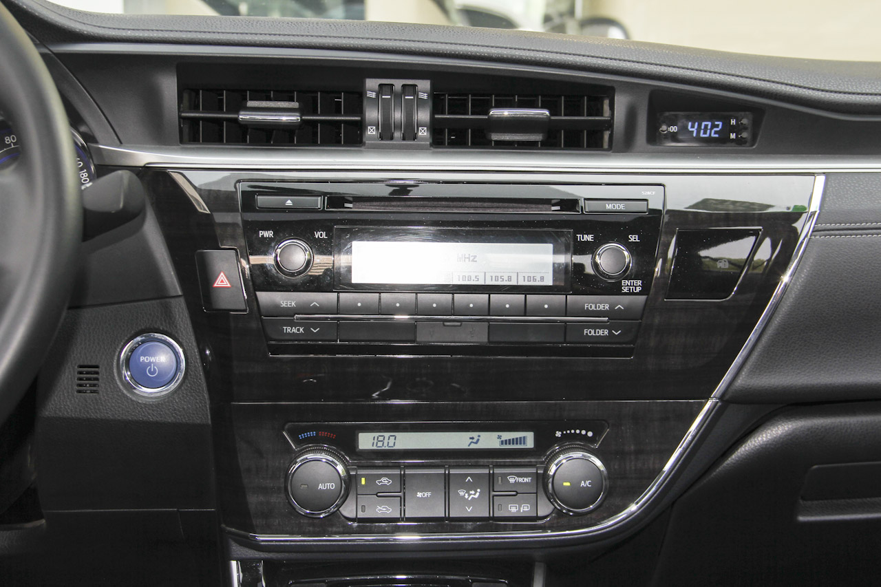 2016款卡罗拉双擎1.8L自动豪华版 蓝色