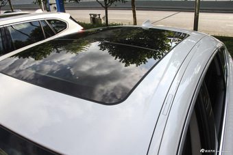 2015款宝马5系GT 2.0T自动528i豪华型