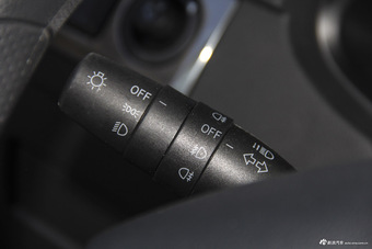 2016款中华V5 1.5T自动两驱运动型