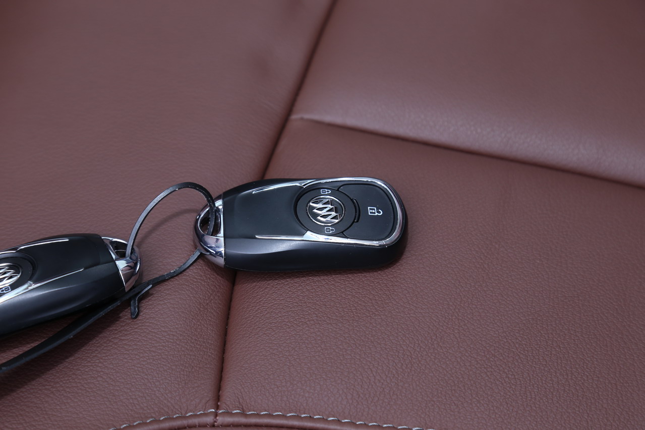 2018款别克GL6 1.3T自动18T尊贵型6座