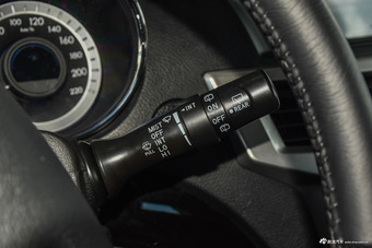 2016款揽福 2.4L手动汽油两驱精英版5座