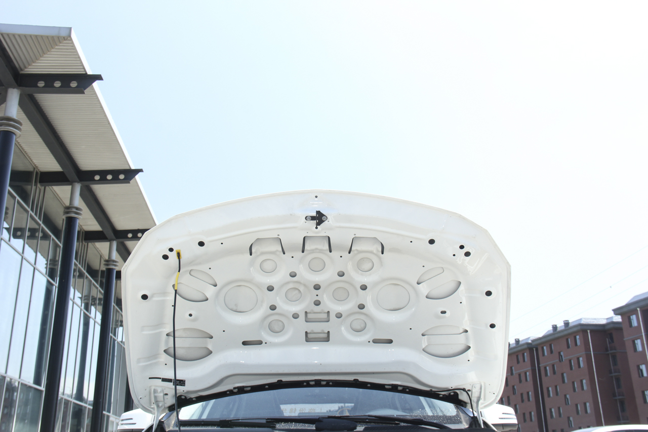 2018款奔驰GLA级 2.0T自动220 4MATIC运动型