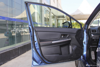 2016款斯巴鲁XV 2.0i 豪华导航版