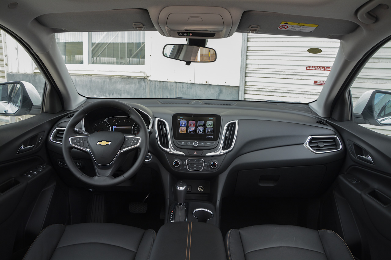 2017款探界者2.0T自动四驱拓界版550T