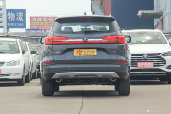 2019款比亚迪宋1.5TI手动智联越动型