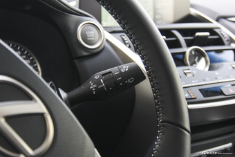 2017款雷克萨斯NX200 2.0L自动全驱锋尚版