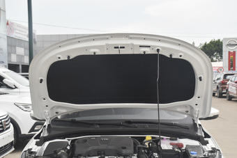 2018款荣威i6 1.5T自动互联网智尊版20T