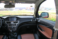 2017款揽福1.9T手动柴油两驱旗舰版7座