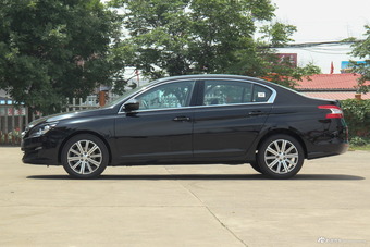 2018款东风标致408改款1.8L自动豪华版