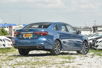 2018款荣威i6 1.5T自动旗舰版20T