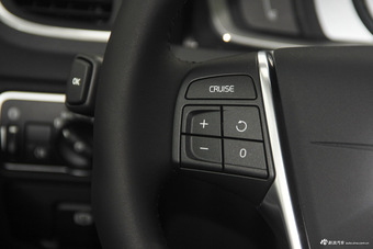 2017款沃尔沃S60L 2.0T自动T4智远版