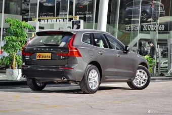 2018款沃尔沃XC60 2.0T自动T4智逸版
