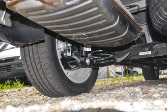 2016款宝骏730 1.5T手动标准版 7座