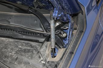 2018款宝马3系GT 2.0L自动330i xDrive M运动型 