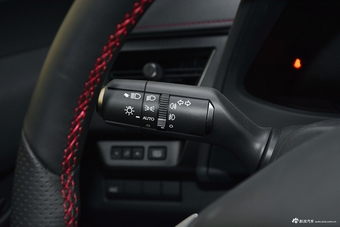 2019款雷克萨斯UX 200 F SPORT版