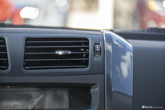 2016款骐铃T7 2.8T手动两驱舒适版标准轴距JE493ZLQ4CB