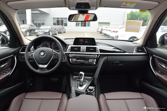 2018款宝马3系2.0T自动320Li 时尚型图片