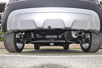 2016款昌河Q25 1.5L手动乐趣版 魅惑红