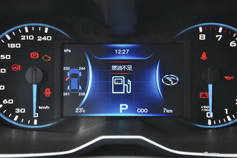 2018款东南DX7 1.5T自动豪华型