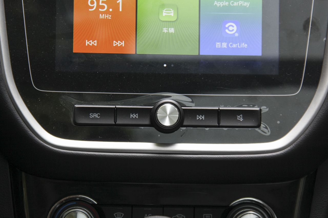 2018款荣威RX3 1.6L CVT旗舰版