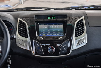 2017款黄海N1S 2.8T手动柴油两驱运动版JE493ZLQ4CB