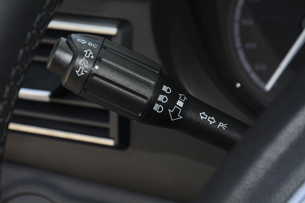  2018款观致5 SUV 1.6T自动旗舰型     