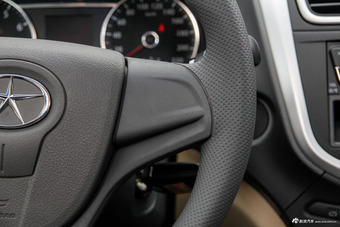 2016款和悦A30 1.5L手动舒适型 国V 典雅白