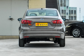 2017款福睿斯1.5L自动舒适型