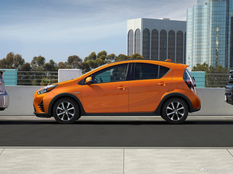 安全性配置提升 丰田新款普锐斯C官图发布