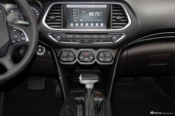 2017款传祺GS4 1.5T自动两驱豪华智联版