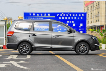 2016款风行S500 1.6L手动豪华型 皓月灰