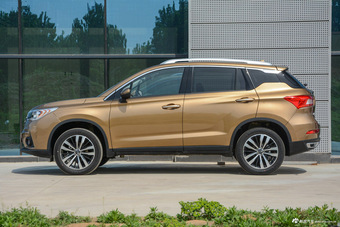  2017款传祺GS4 1.5T手动两驱豪华版235T