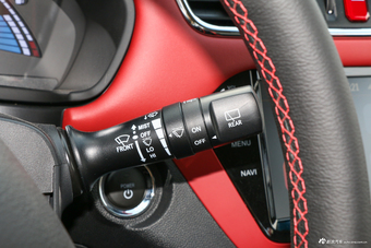 2018款江淮iEV7S 智享型