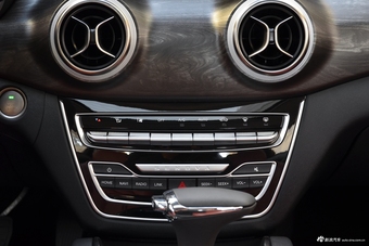 2018款北汽绅宝D50 1.5L CVT尊享智联版